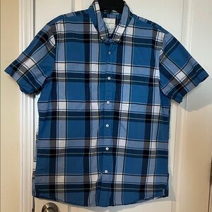 Unisex Blue and White Plaid Short Sleeve Button Down